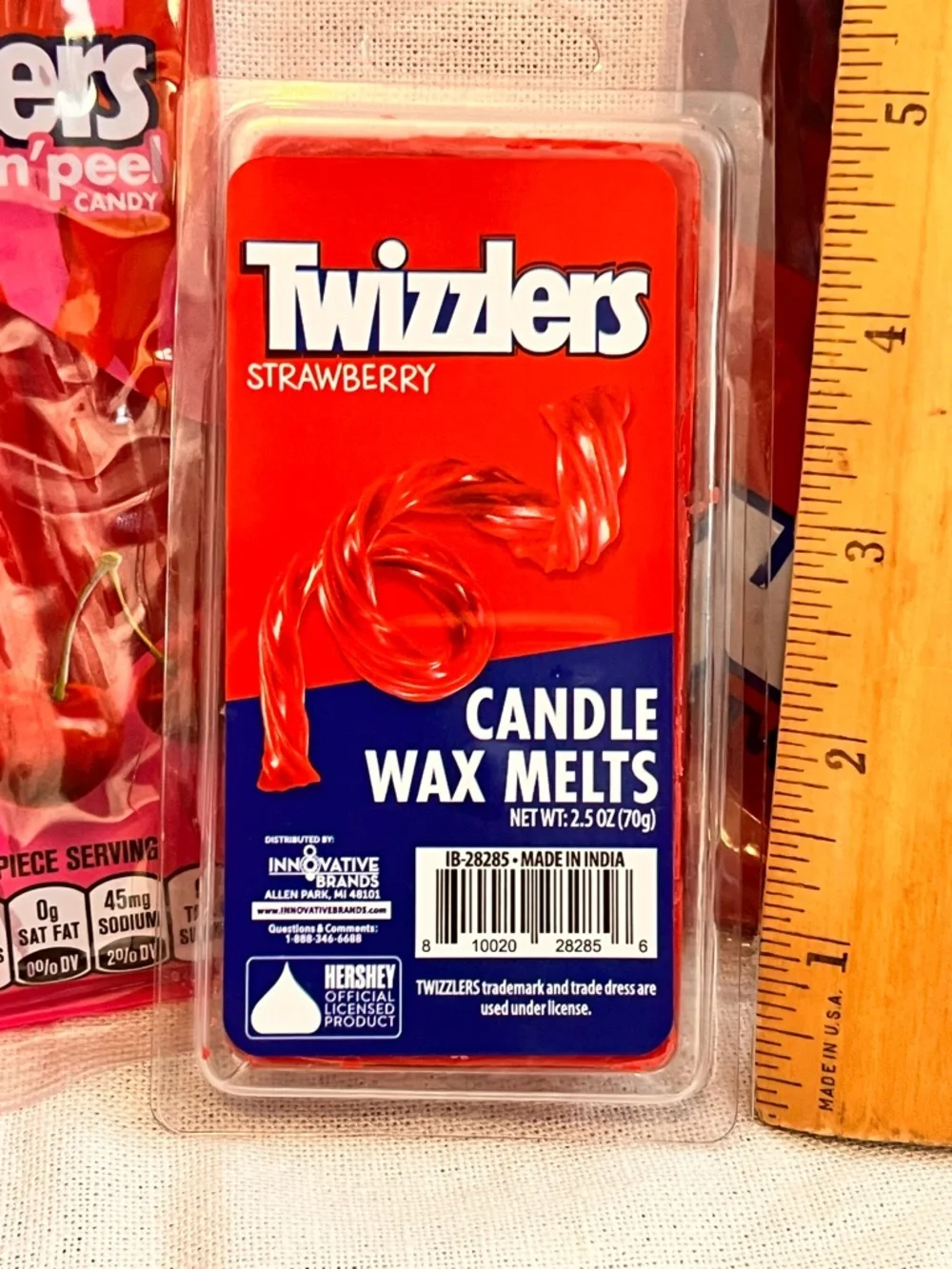Twizzlers Red Strawberry & Cherry Wax Melts and Candy Pack - Red